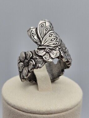 Butterfly Flower Bouquet Statement Ring Size 11 Silver Tone Vintage Style